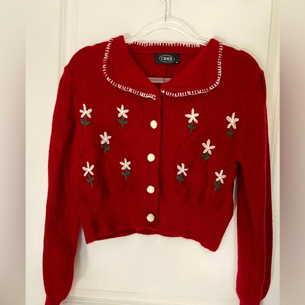 Women’s retro sweater/cardigan